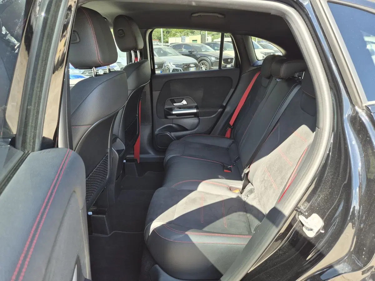 Mercedes-Benz GLA SUV usata  (7)