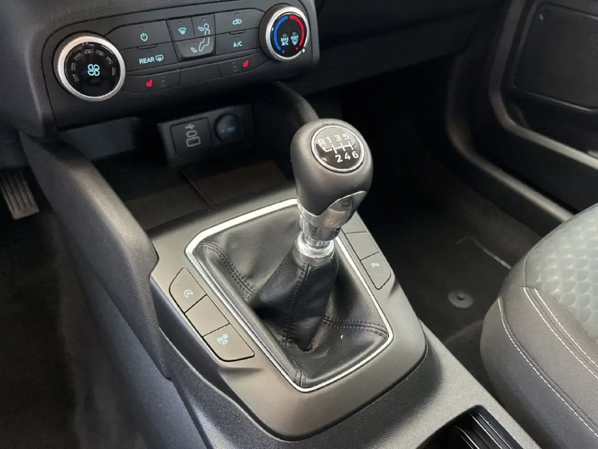 Ford Kuga usata a Torino (12)