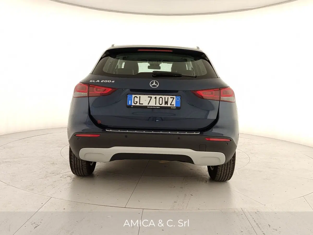 Mercedes-Benz GLA SUV usata a Caserta (5)