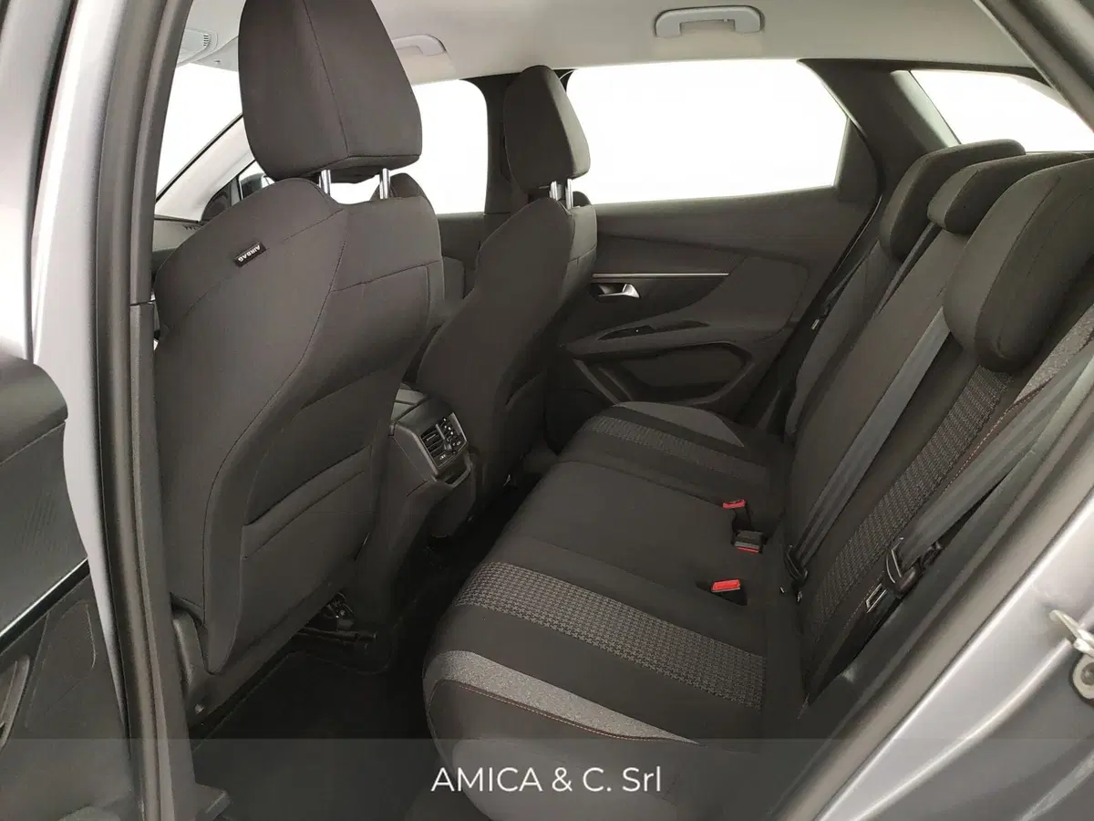 Peugeot 3008 usata a Caserta (13)