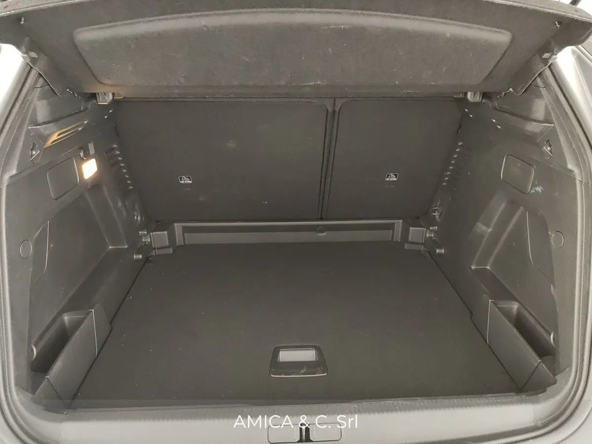 Peugeot 3008 usata a Caserta (20)