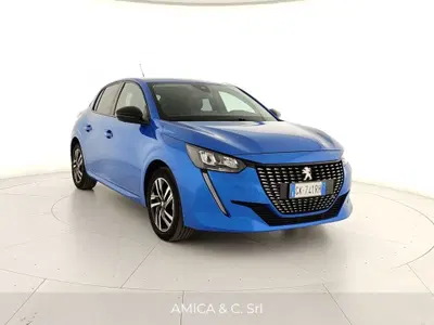 Peugeot 208 PureTech 75 Stop&amp;Start 5 porte Allure del 2022 usata a Caserta