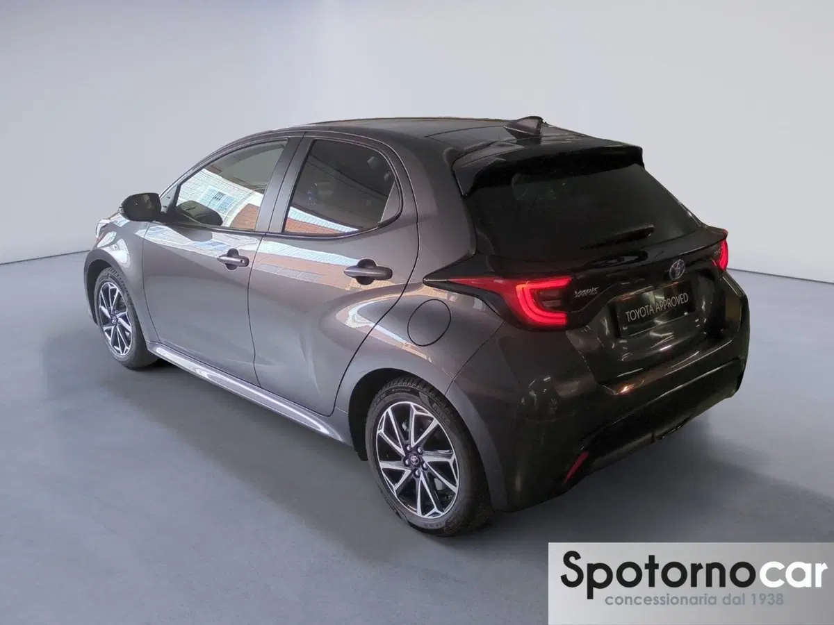 Toyota Yaris usata a Milano (4)