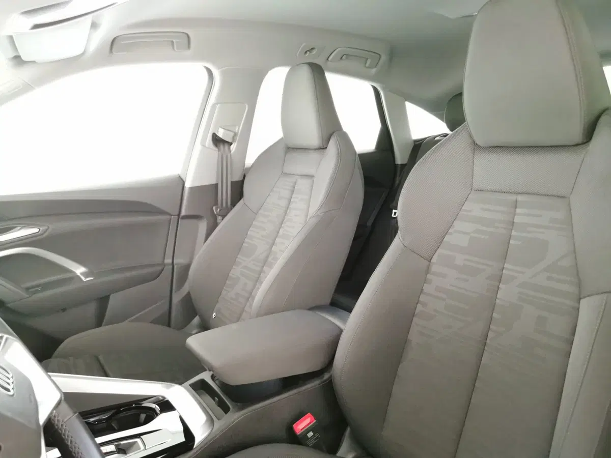Audi Q5 Sportback usata a Teramo (14)