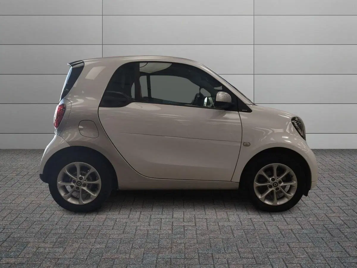 smart Fortwo usata a Roma (2)