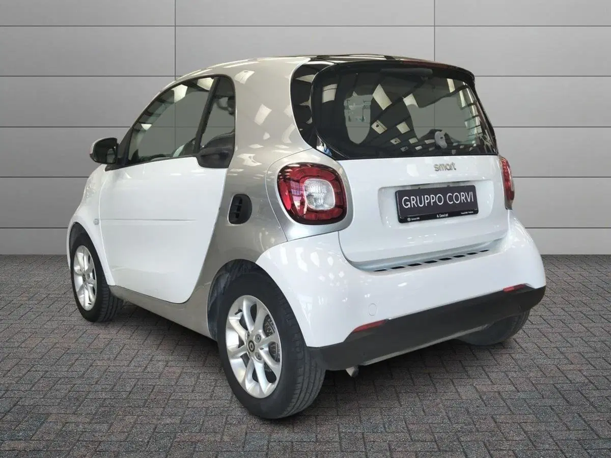 smart Fortwo usata a Roma (3)
