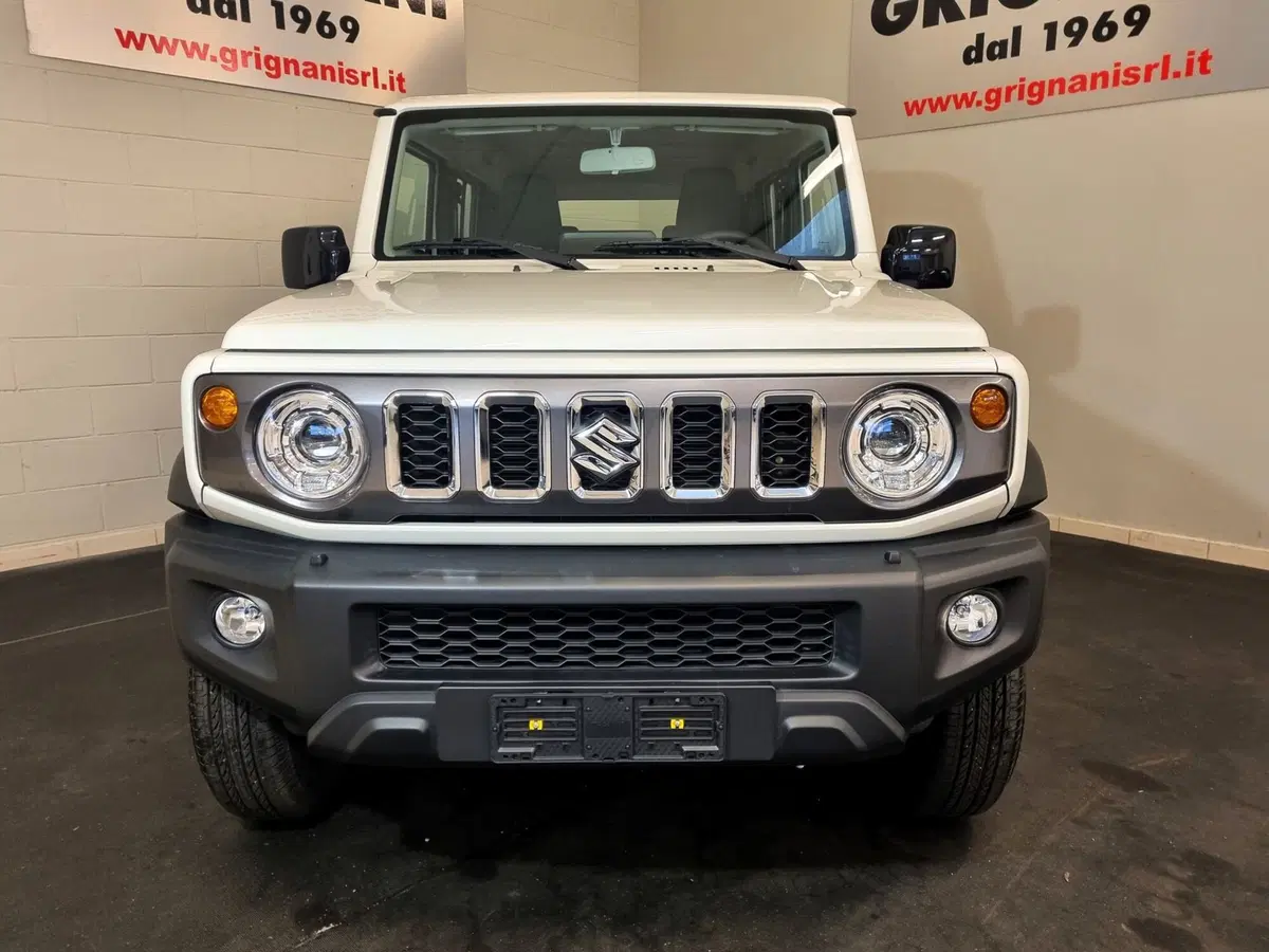 Suzuki Jimny nuova a Pavia (2)