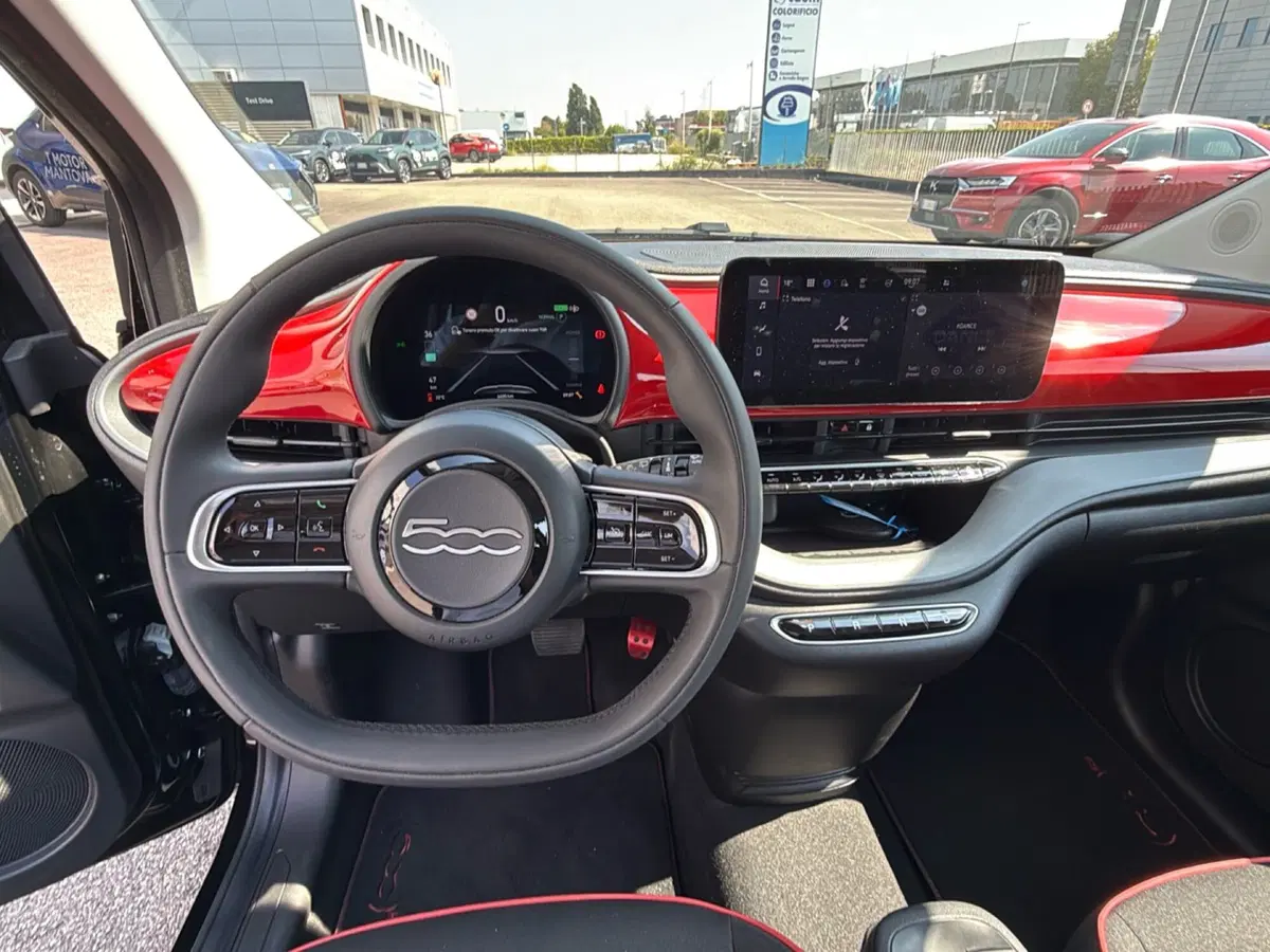 Fiat 500e Cabrio usata a Mantova (18)