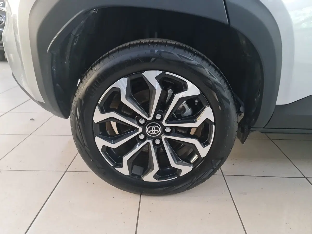 Toyota Yaris Cross usata a Modena (7)