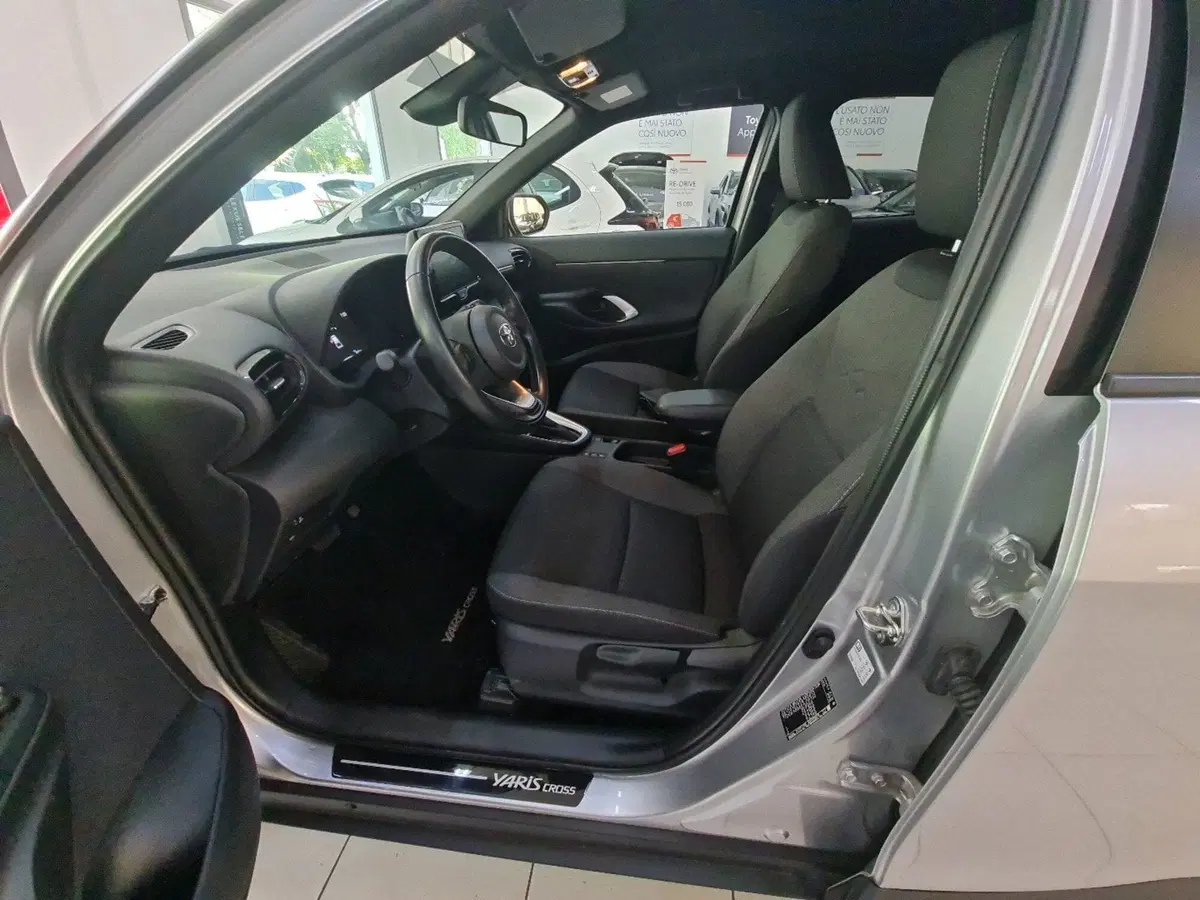 Toyota Yaris Cross usata a Modena (8)