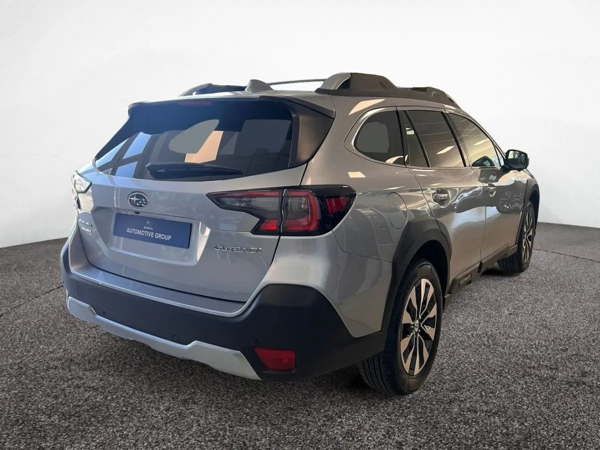 Subaru Outback nuova a Bologna (5)