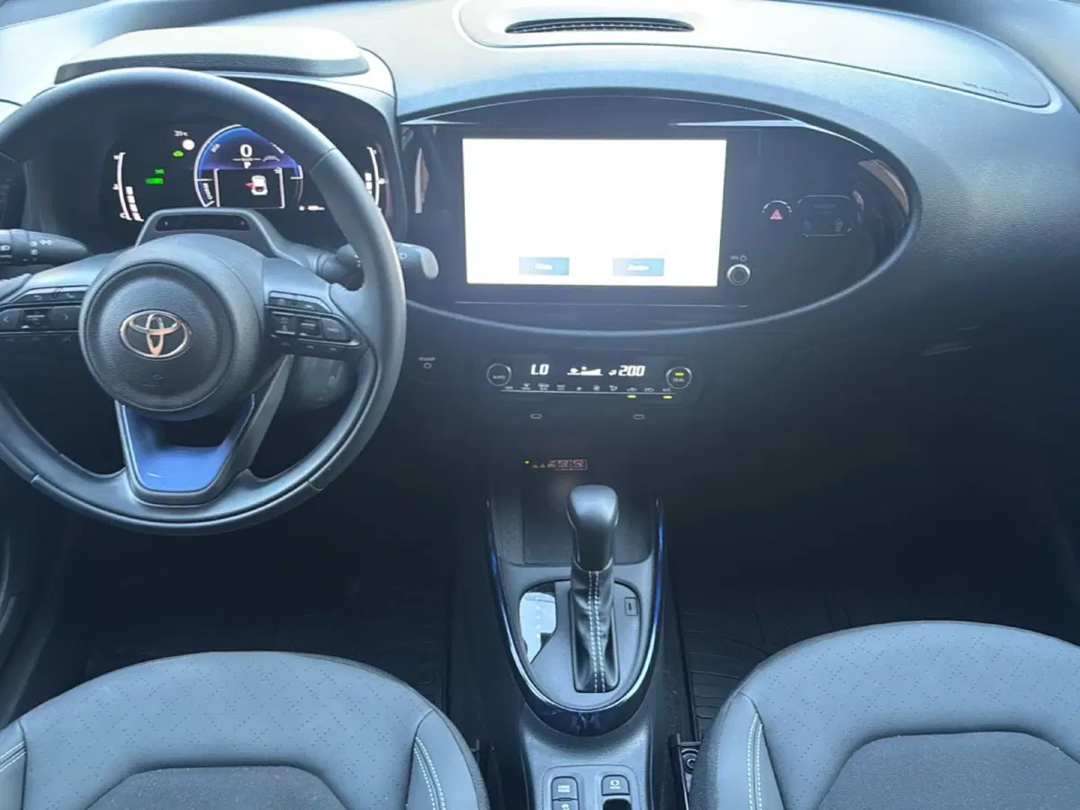Toyota Aygo X usata a Bologna (10)