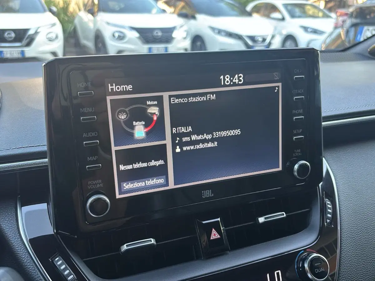 Toyota Corolla Touring Sports usata a Bologna (7)