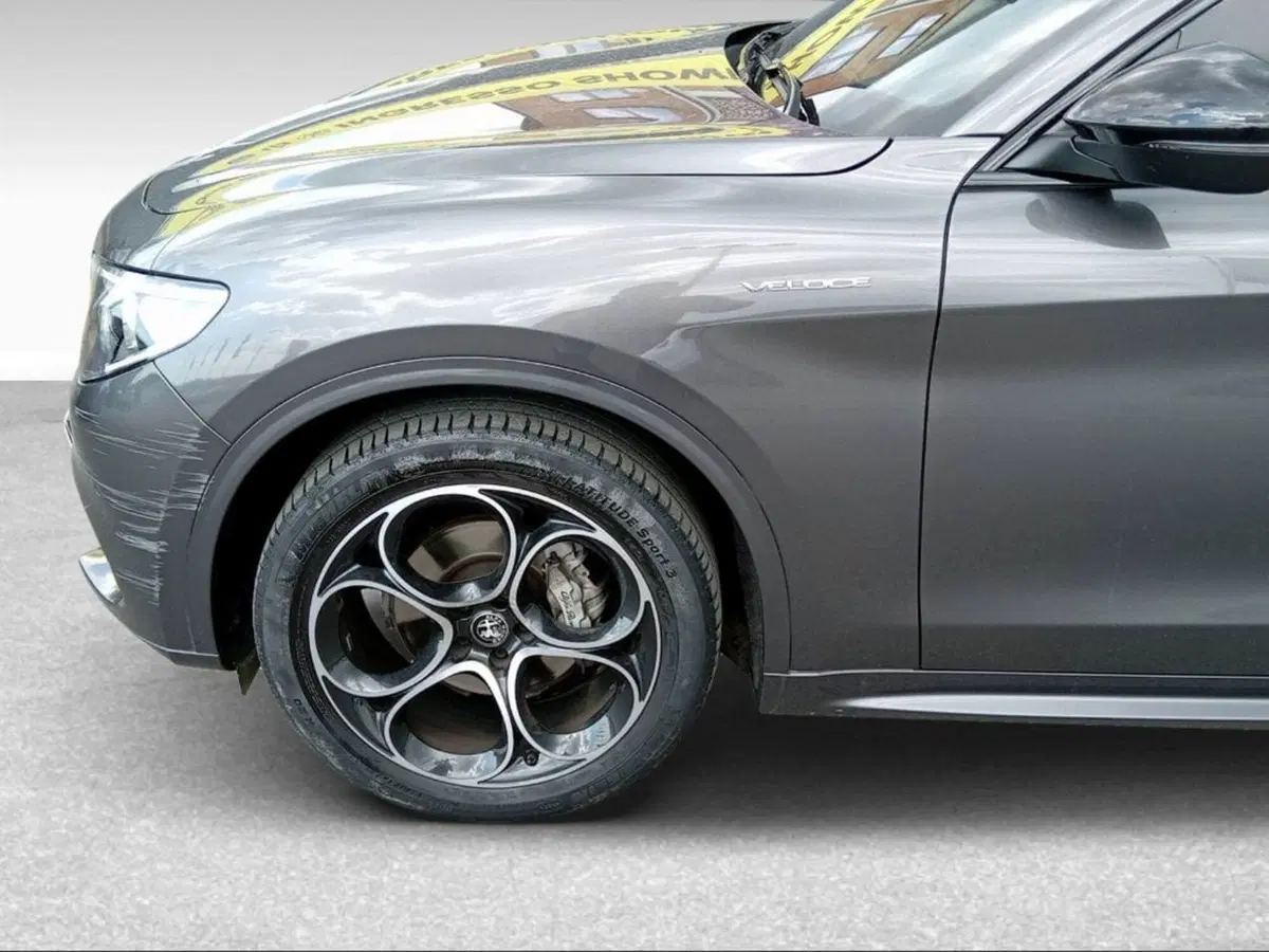 Alfa Romeo Stelvio usata a Firenze (4)