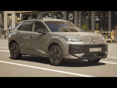 Volkswagen T-Roc 1.5 etsi R-Line 150cv dsg nuova a Tavarnelle Val di Pesa