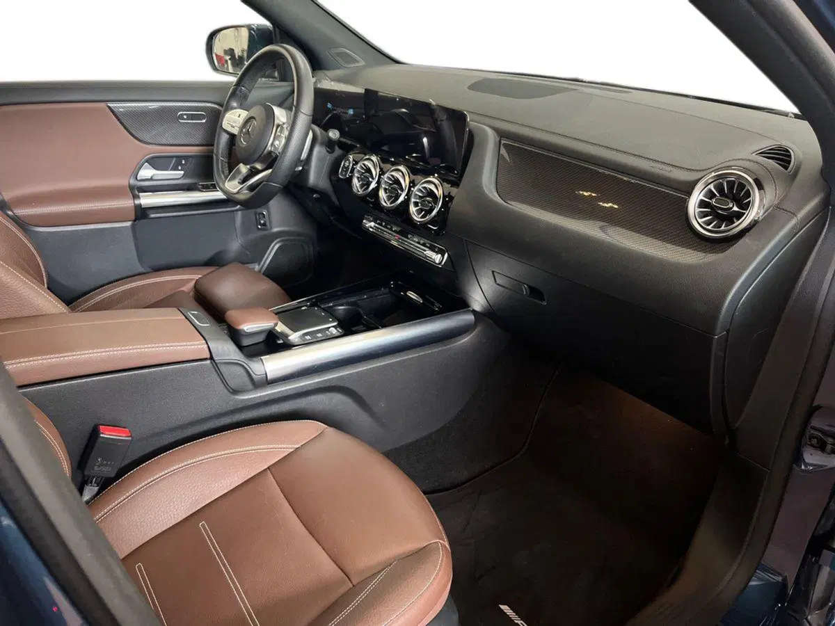Mercedes-Benz GLA SUV usata a Foggia (9)