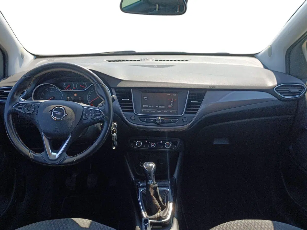 Opel Crossland X usata a Barletta-Andria-Trani (8)
