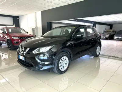 Nissan Qashqai 1.2 DIG-T Visia del 2014 usata a Ferrara