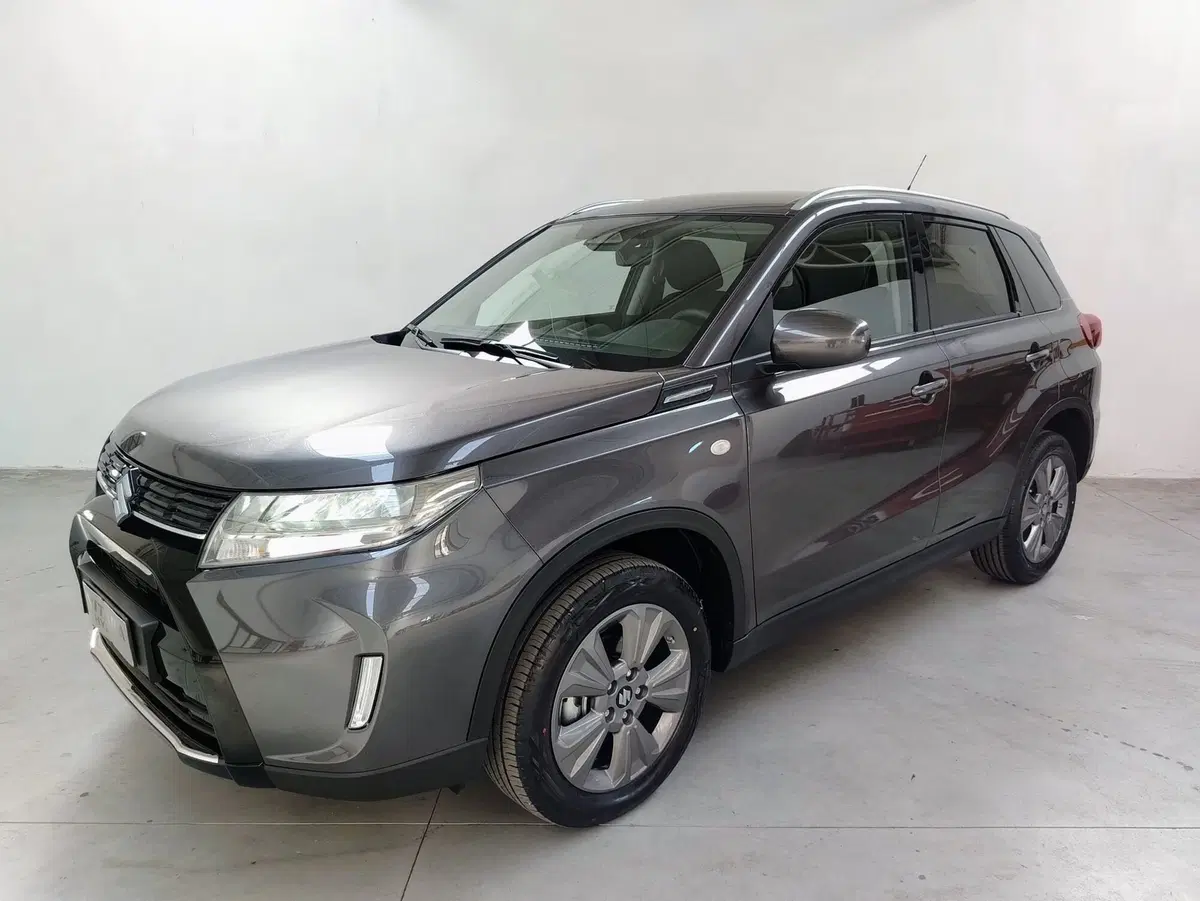 Suzuki Vitara nuova a Rovigo (4)