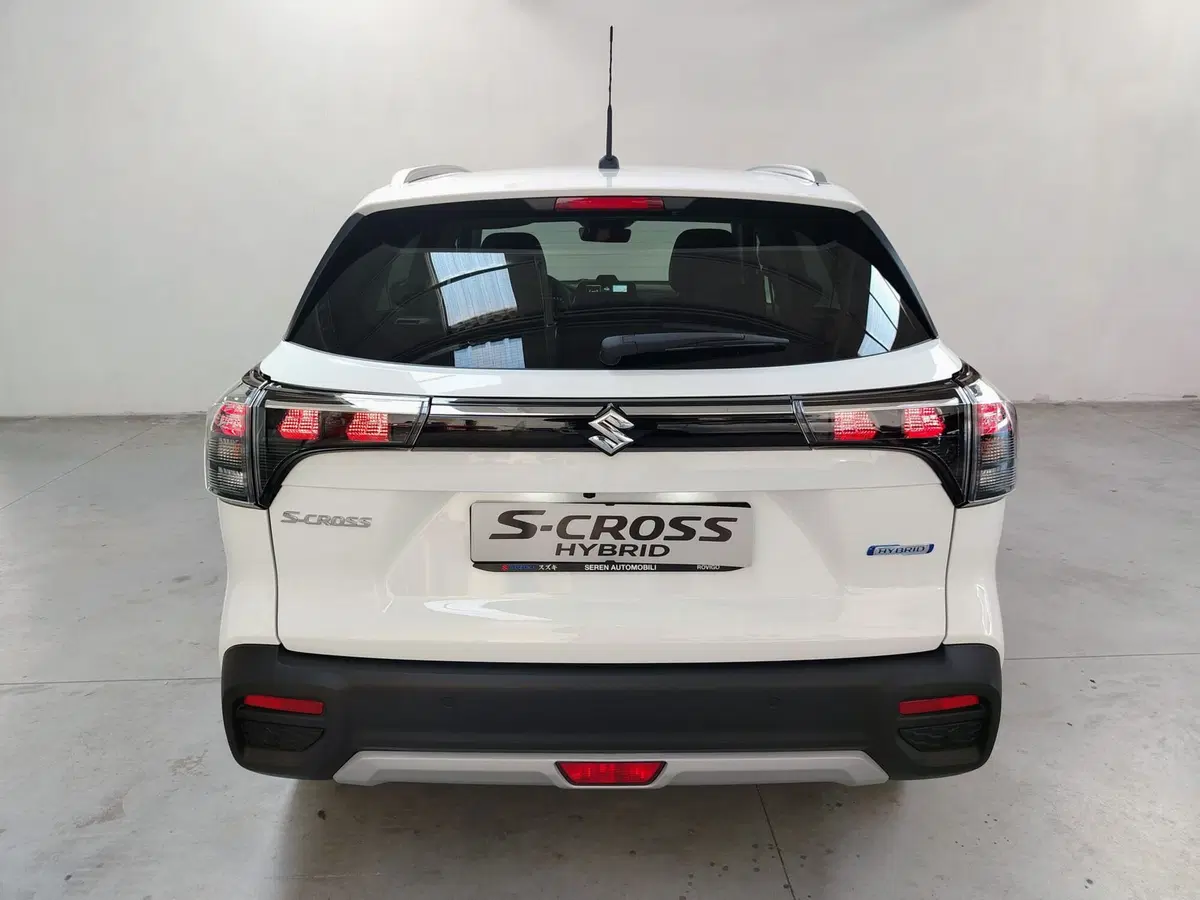 Suzuki S-Cross nuova a Rovigo (13)