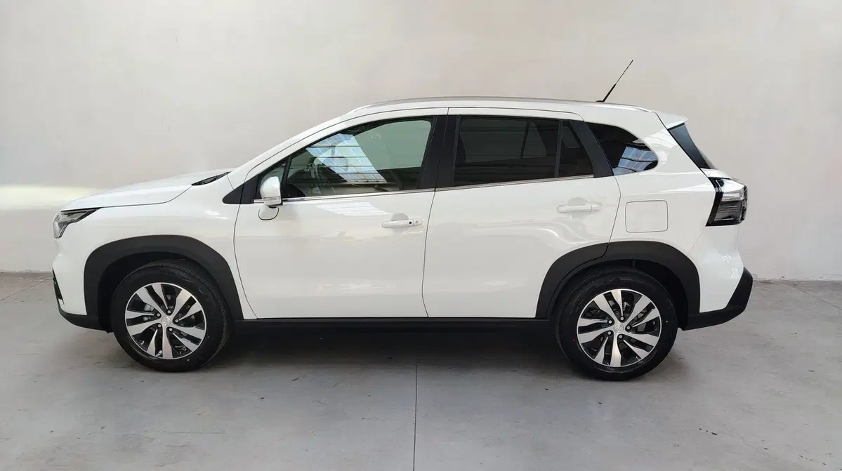 Suzuki S-Cross nuova a Rovigo (5)