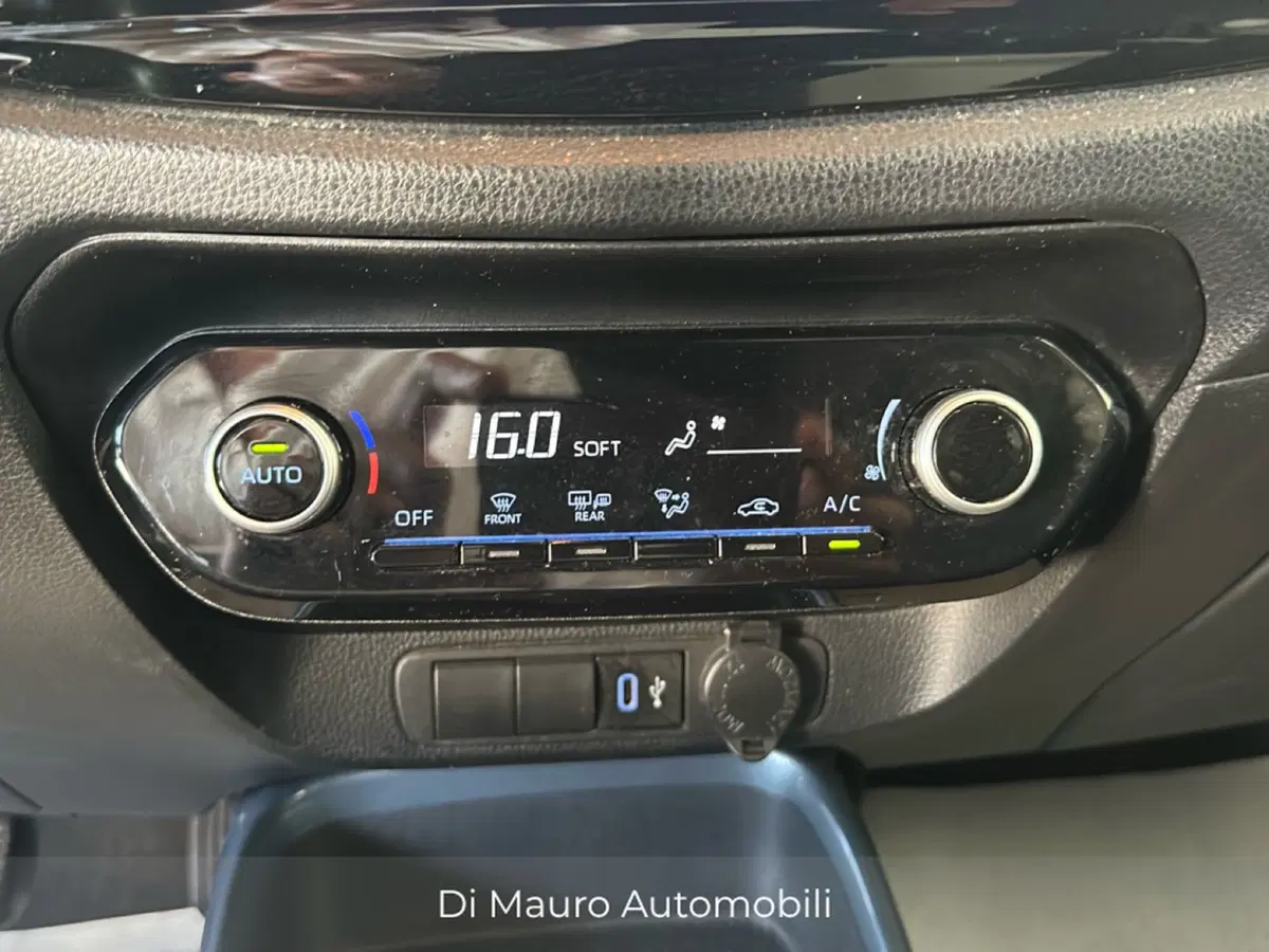 Toyota Aygo X usata a Napoli (13)