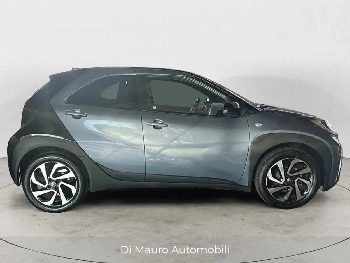 Toyota Aygo X usata a Napoli (7)