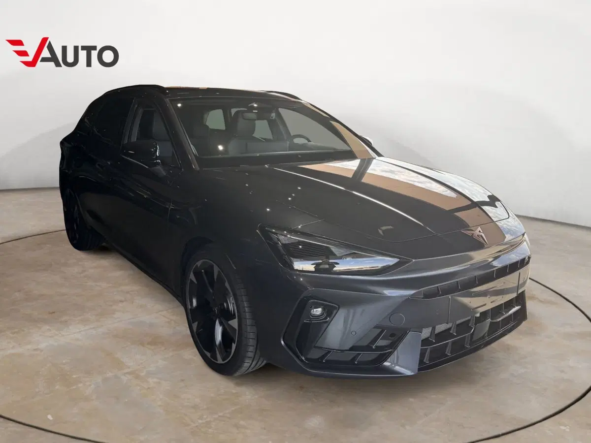 Cupra Leon Station Wagon nuova a Vercelli (3)