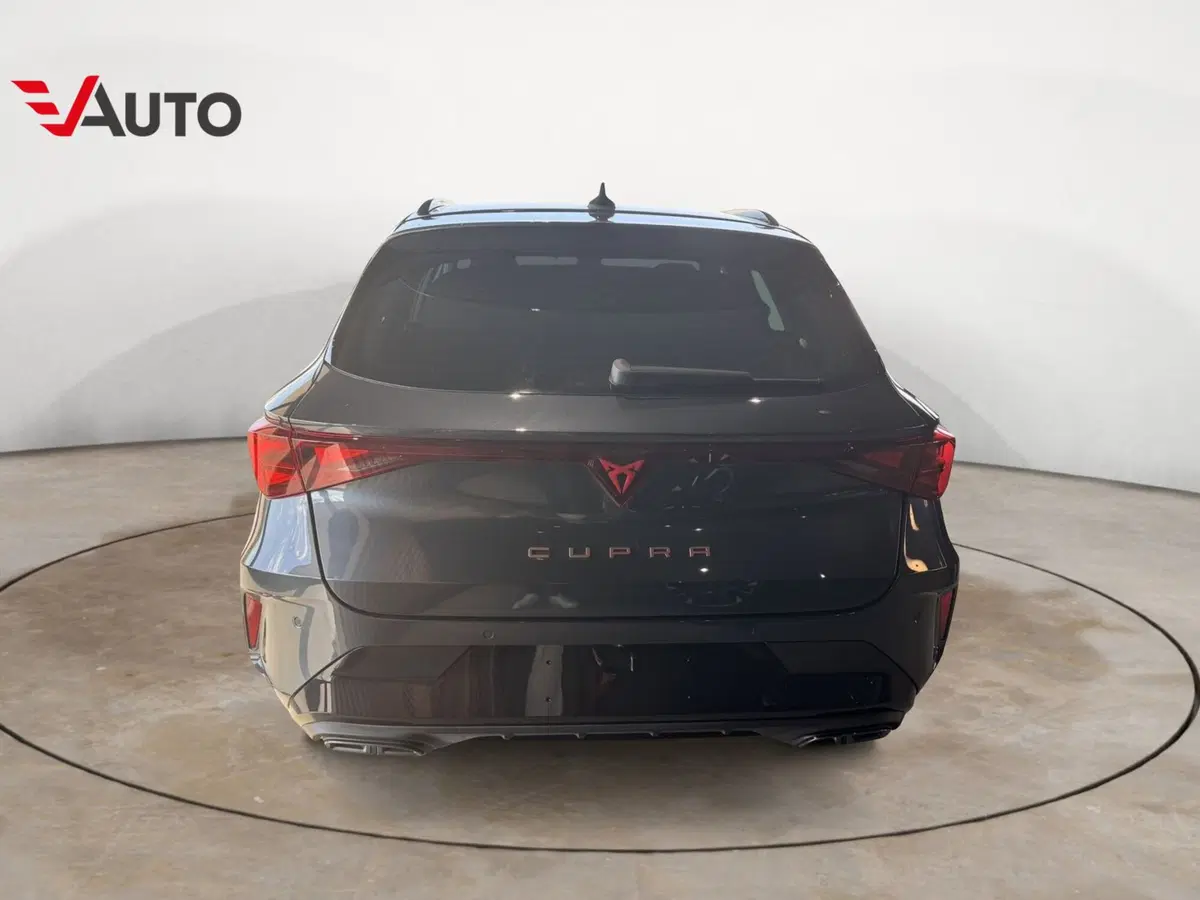 Cupra Leon Station Wagon nuova a Vercelli (6)