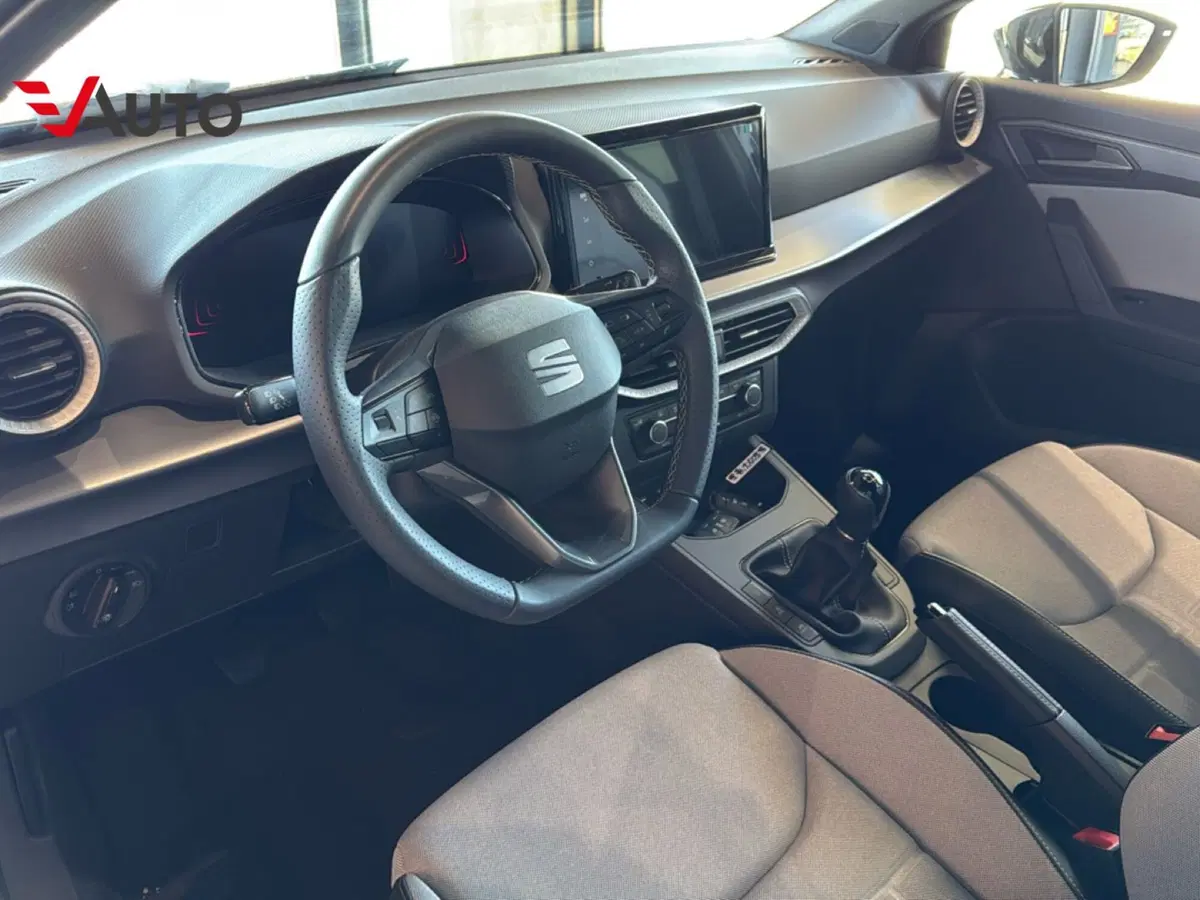 SEAT Ibiza nuova a Novara (10)