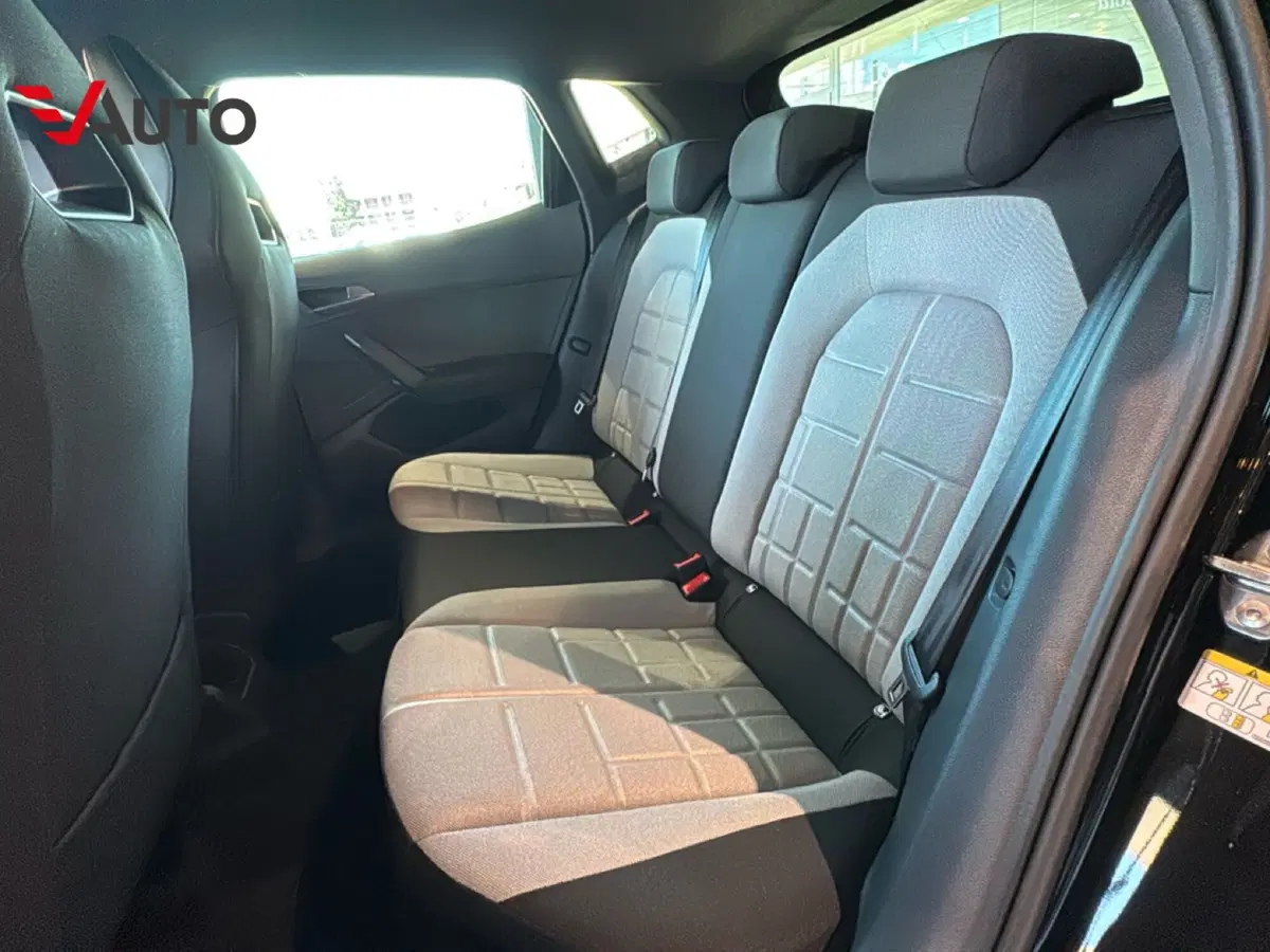SEAT Ibiza nuova a Novara (15)