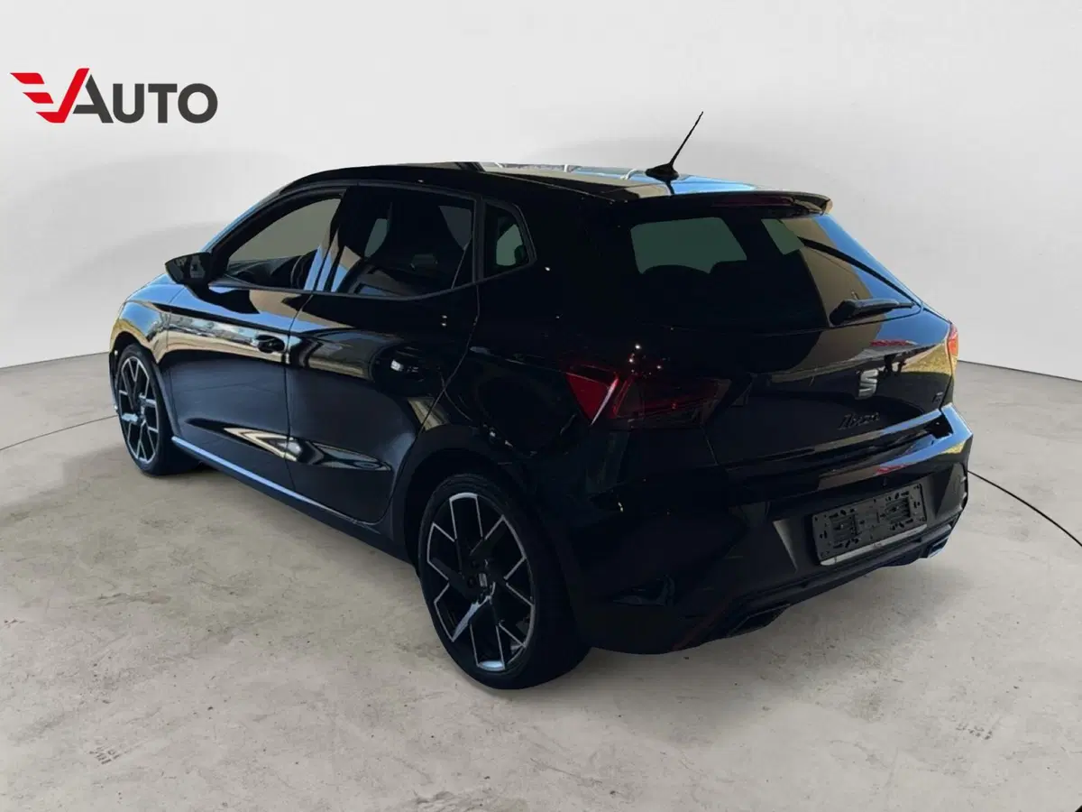 SEAT Ibiza nuova a Novara (4)