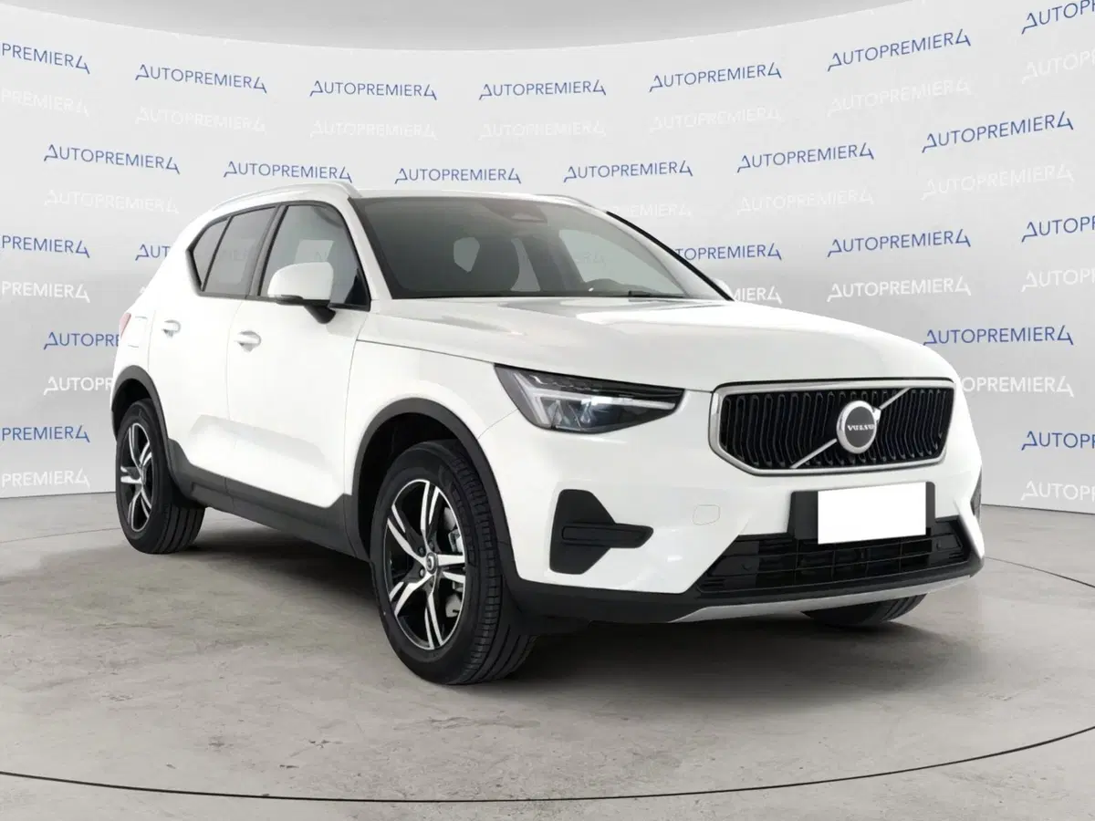 Volvo XC40 nuova a Como (6)