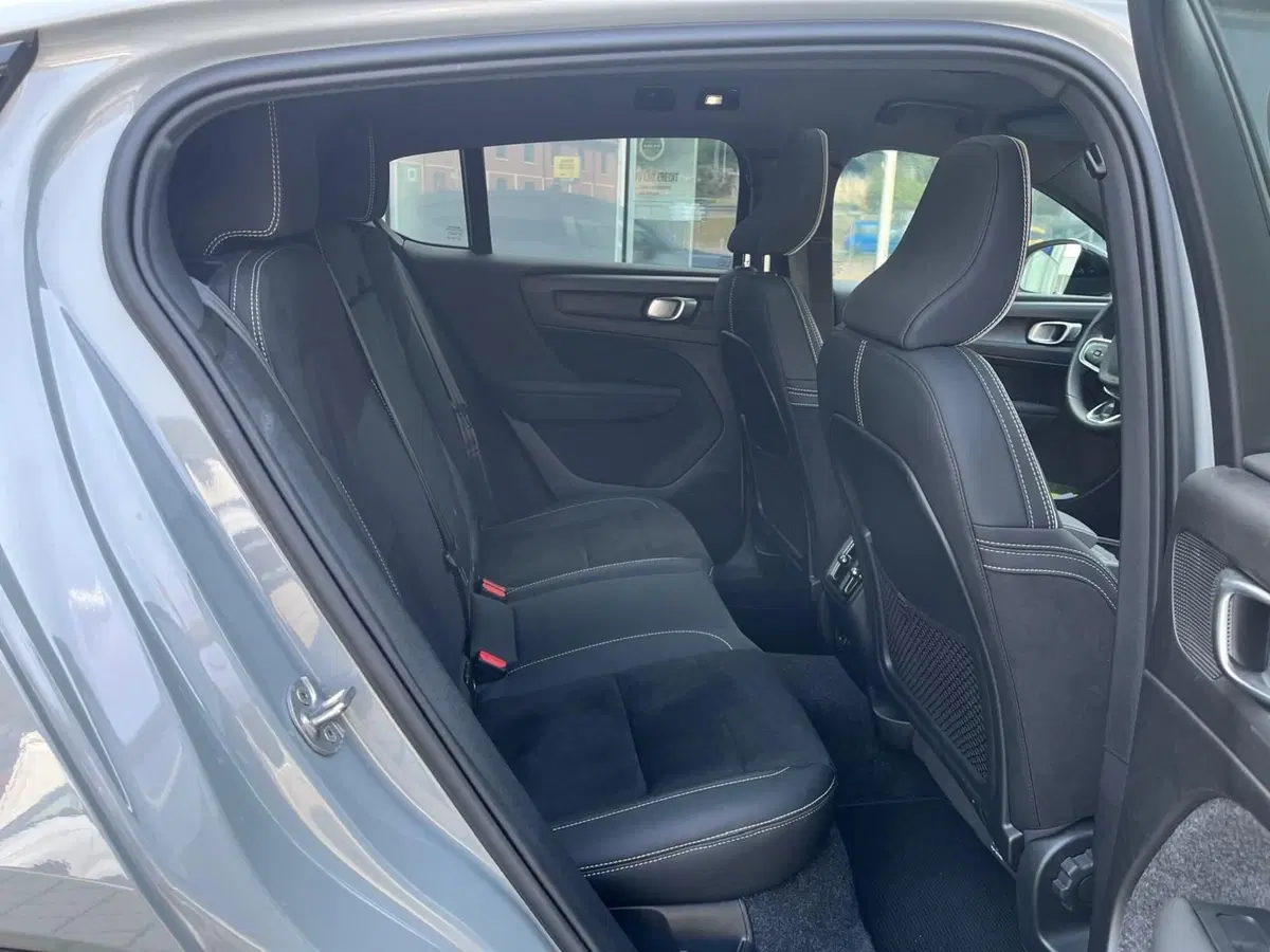Volvo C40 usata a Como (10)