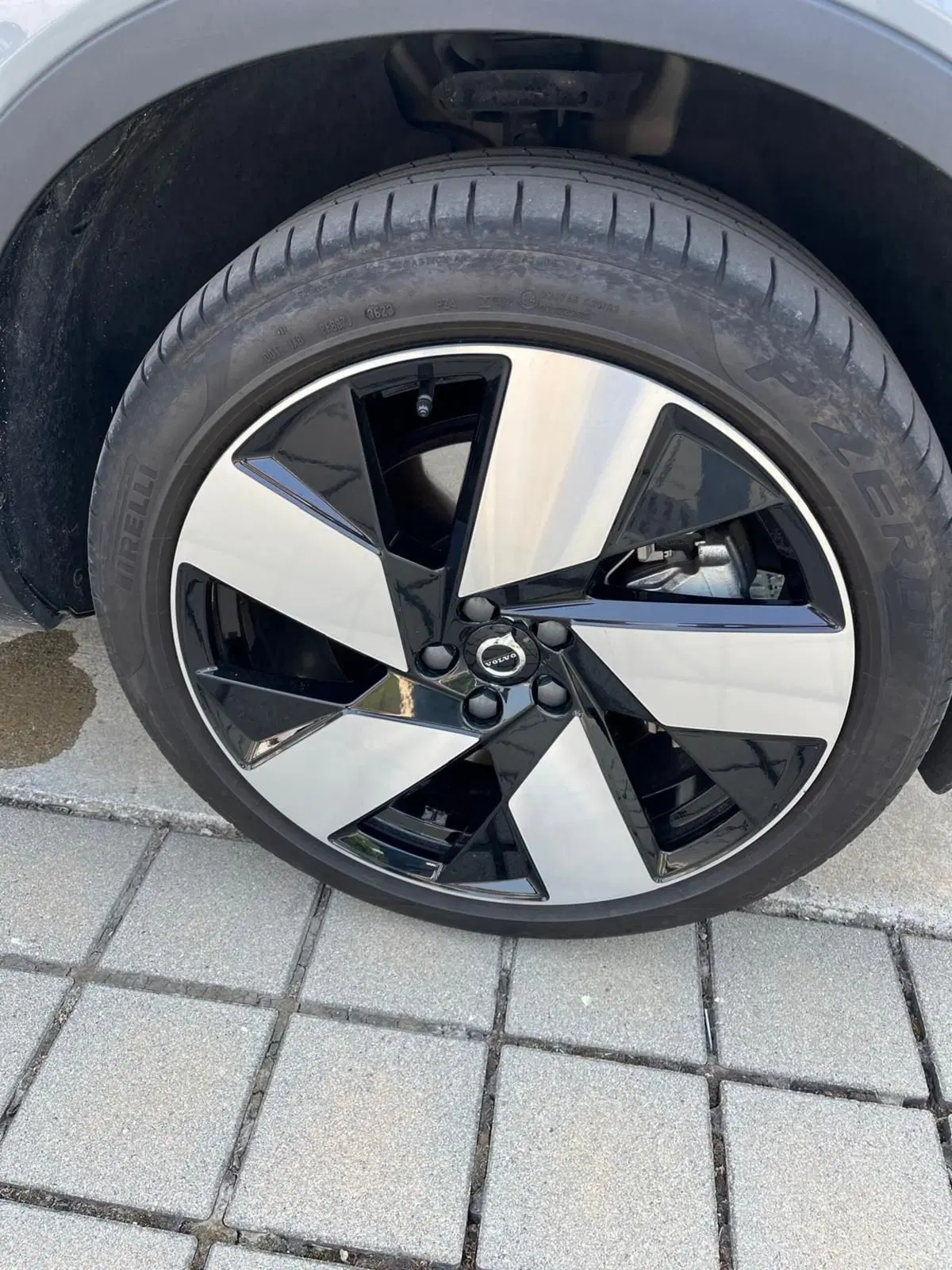 Volvo C40 usata a Como (6)
