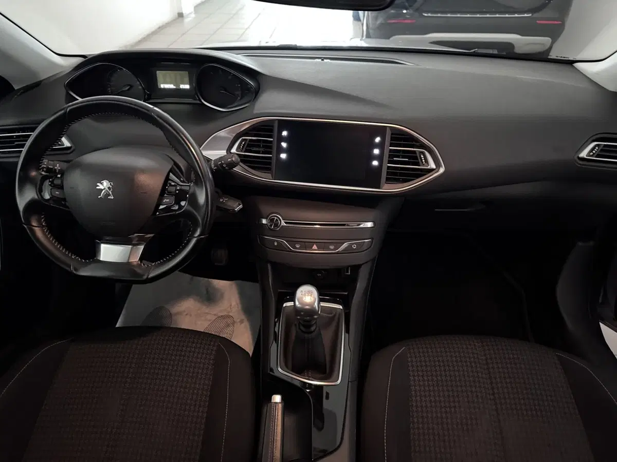Peugeot 308 usata a Messina (7)