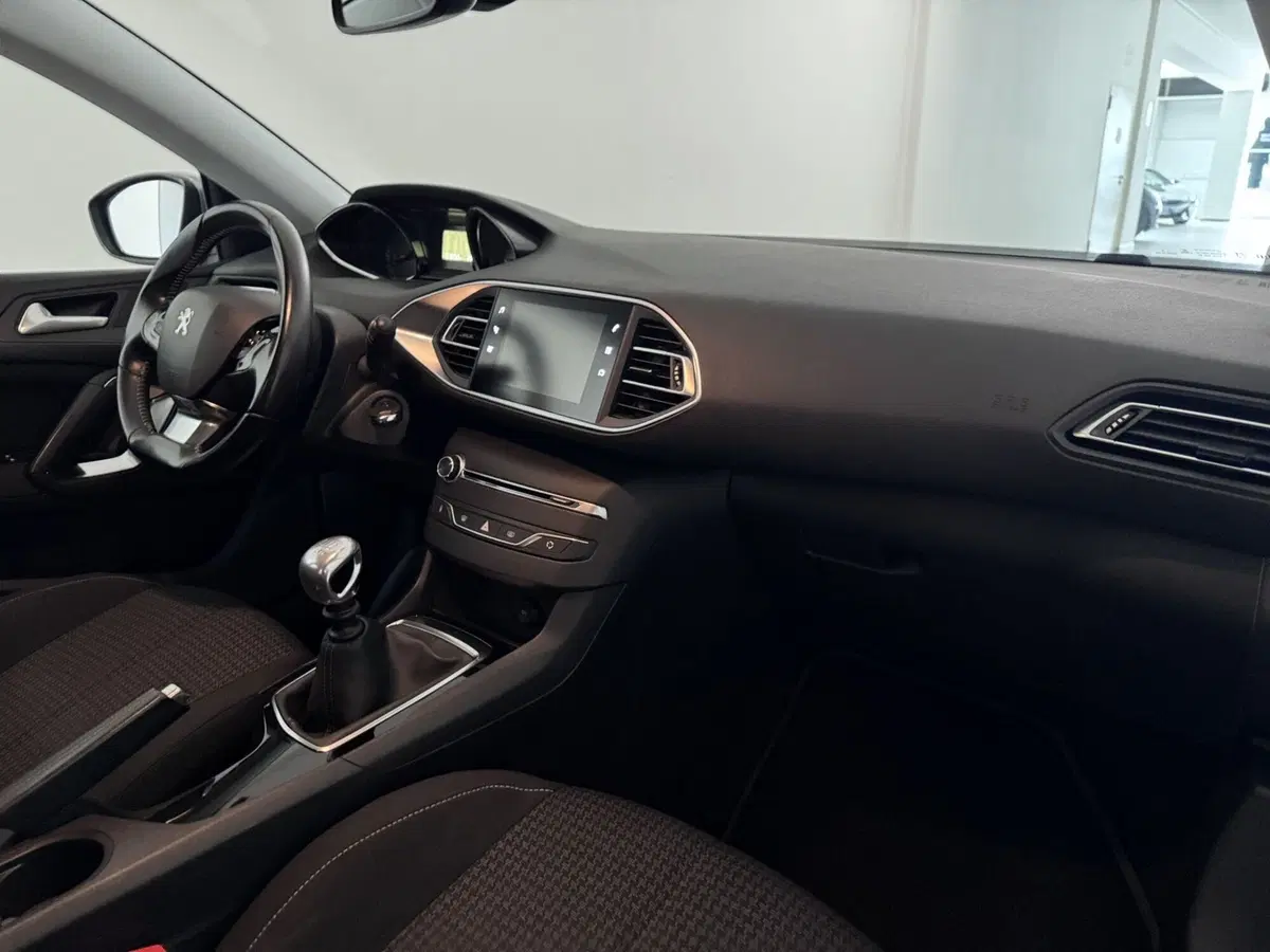 Peugeot 308 usata a Messina (5)