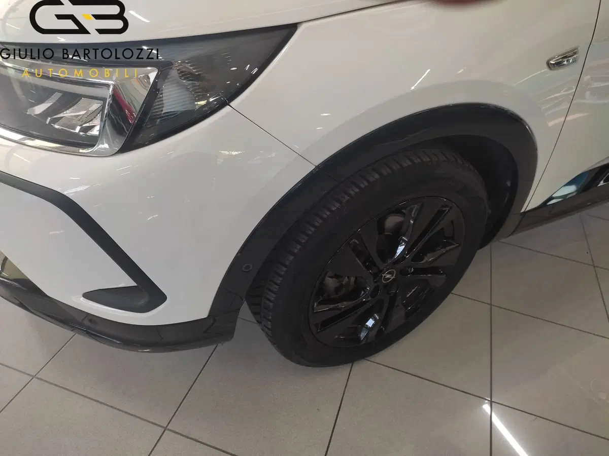 Opel Grandland usata a Prato (9)