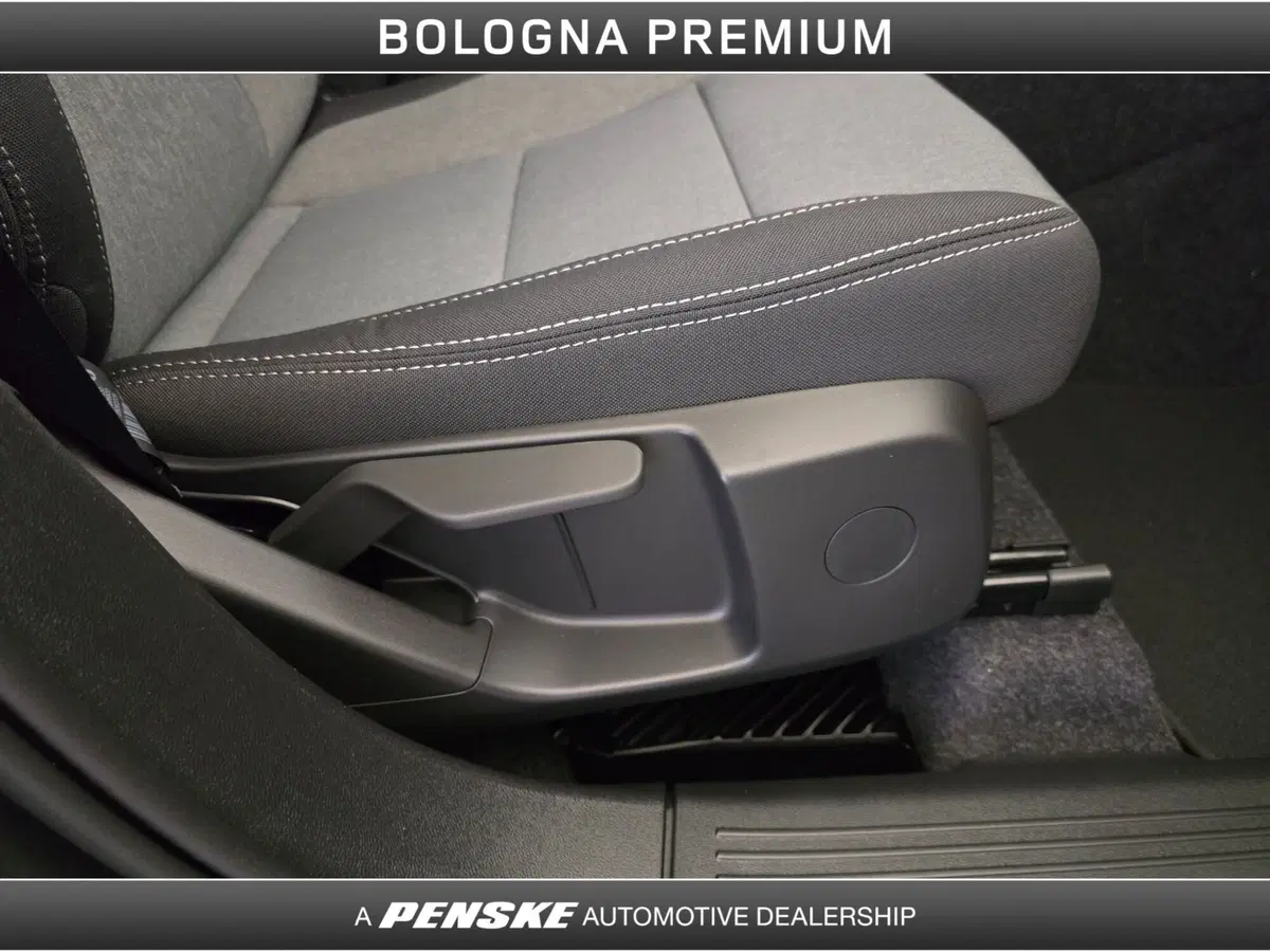 Volvo XC40 nuova a Bologna (16)