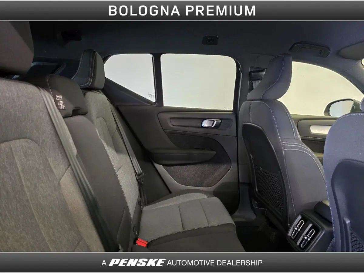 Volvo XC40 nuova a Bologna (5)