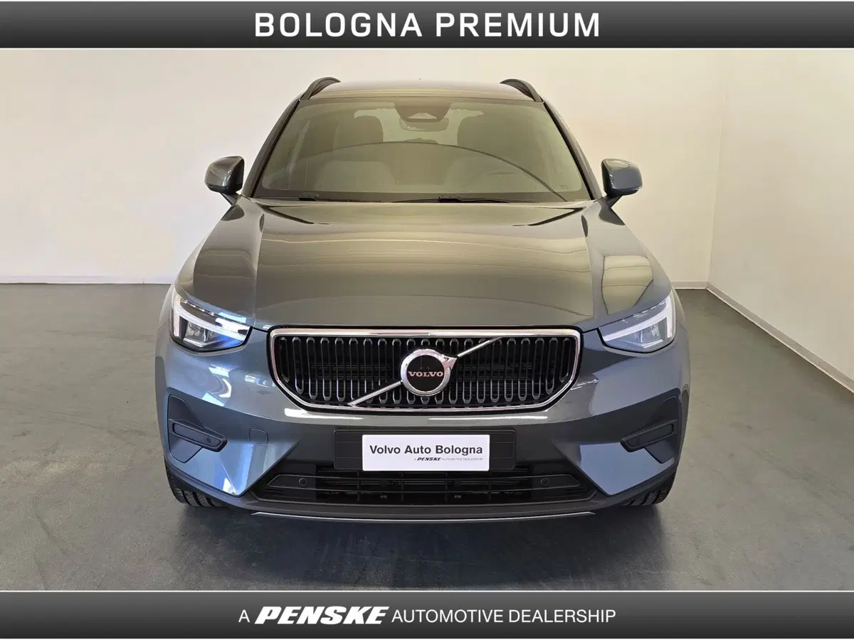 Volvo XC40 nuova a Bologna (8)