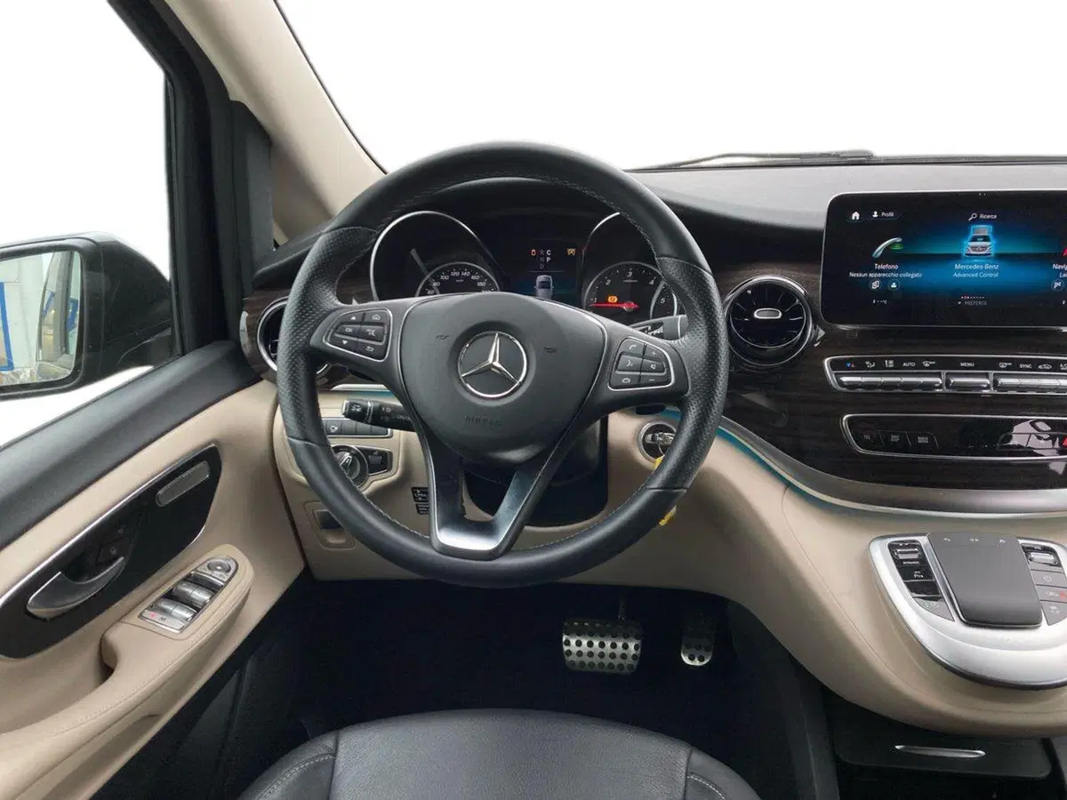 Mercedes-Benz Classe V usata a Milano (11)