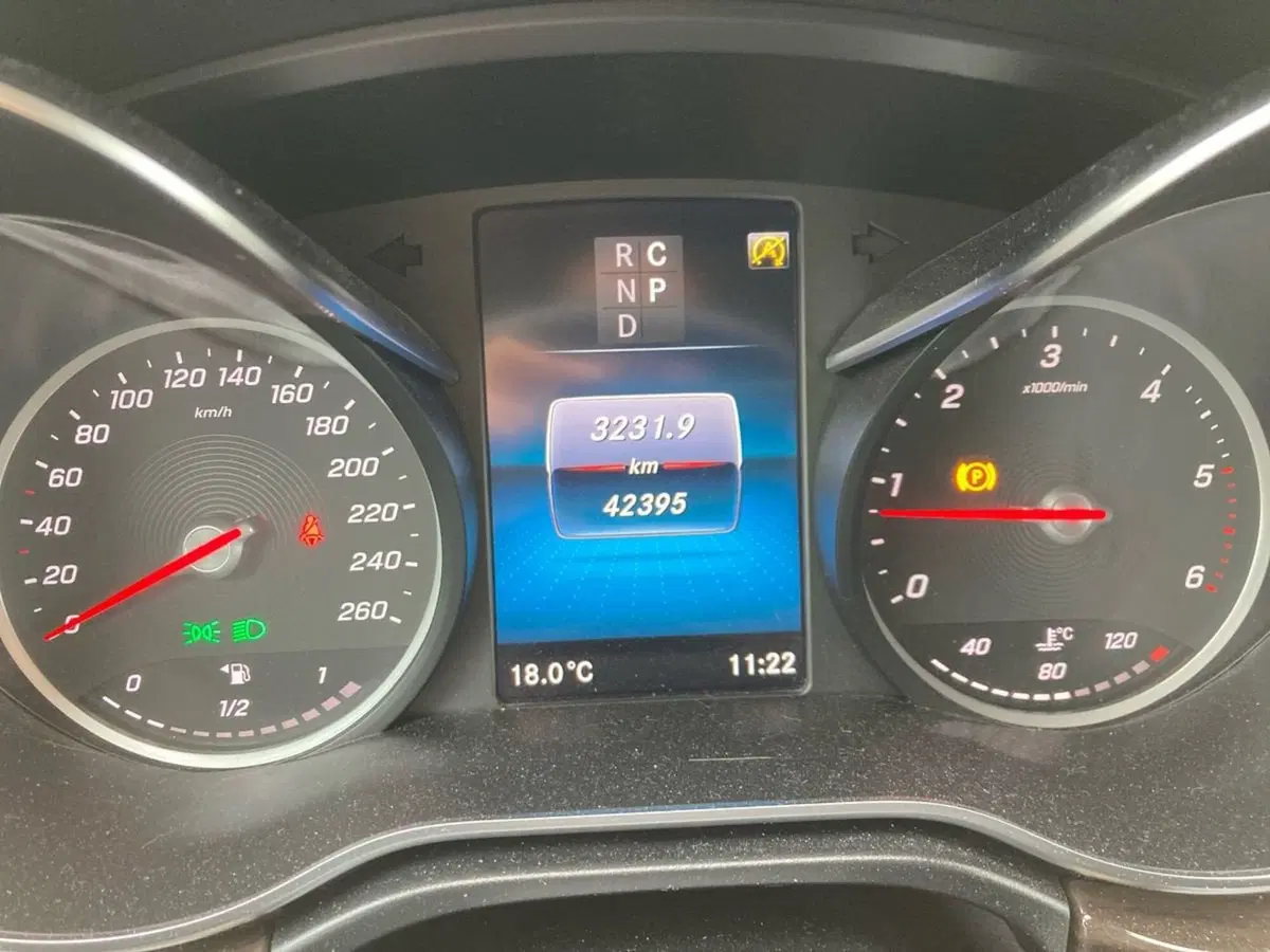 Mercedes-Benz Classe V usata a Milano (13)