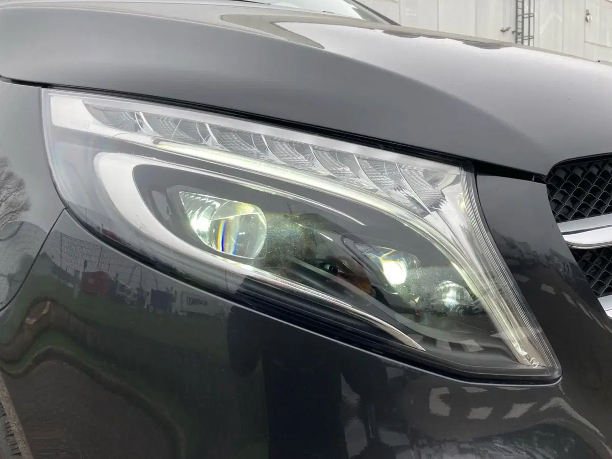 Mercedes-Benz Classe V usata a Milano (7)