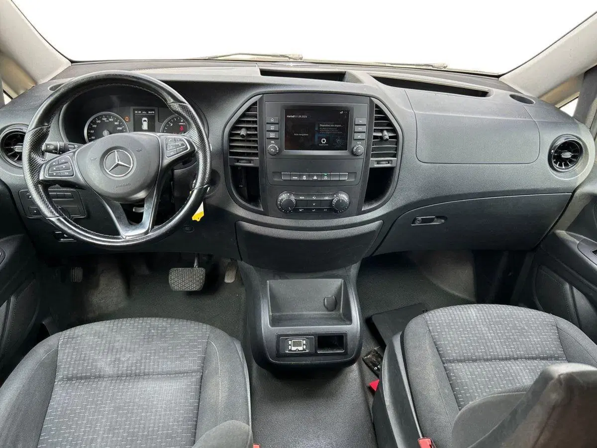 Mercedes-Benz Vito usata a Milano (9)