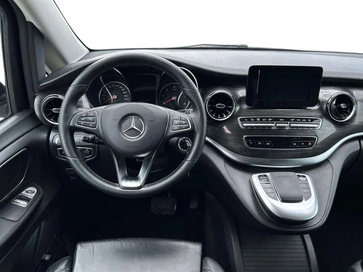 Mercedes-Benz Classe V usata a Milano (11)