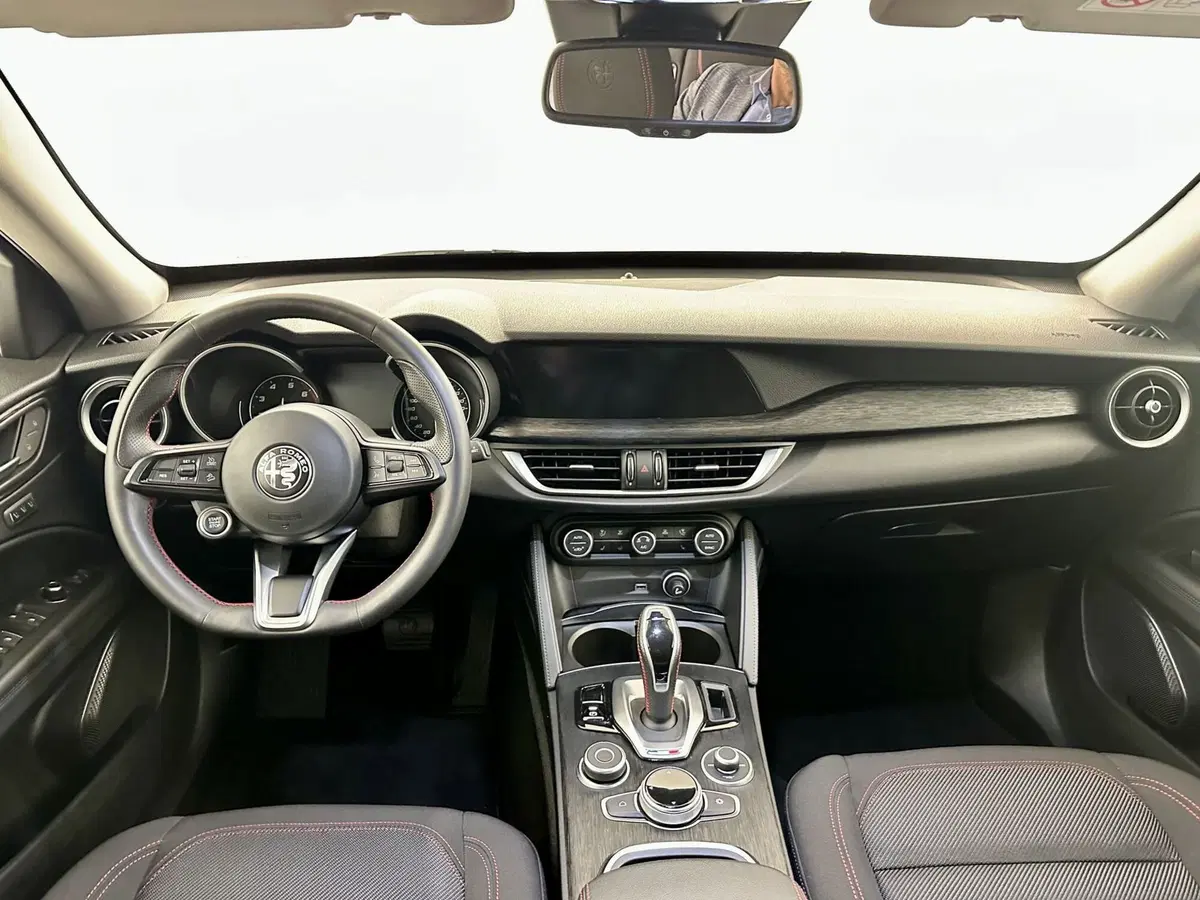 Alfa Romeo Stelvio usata a Bergamo (4)