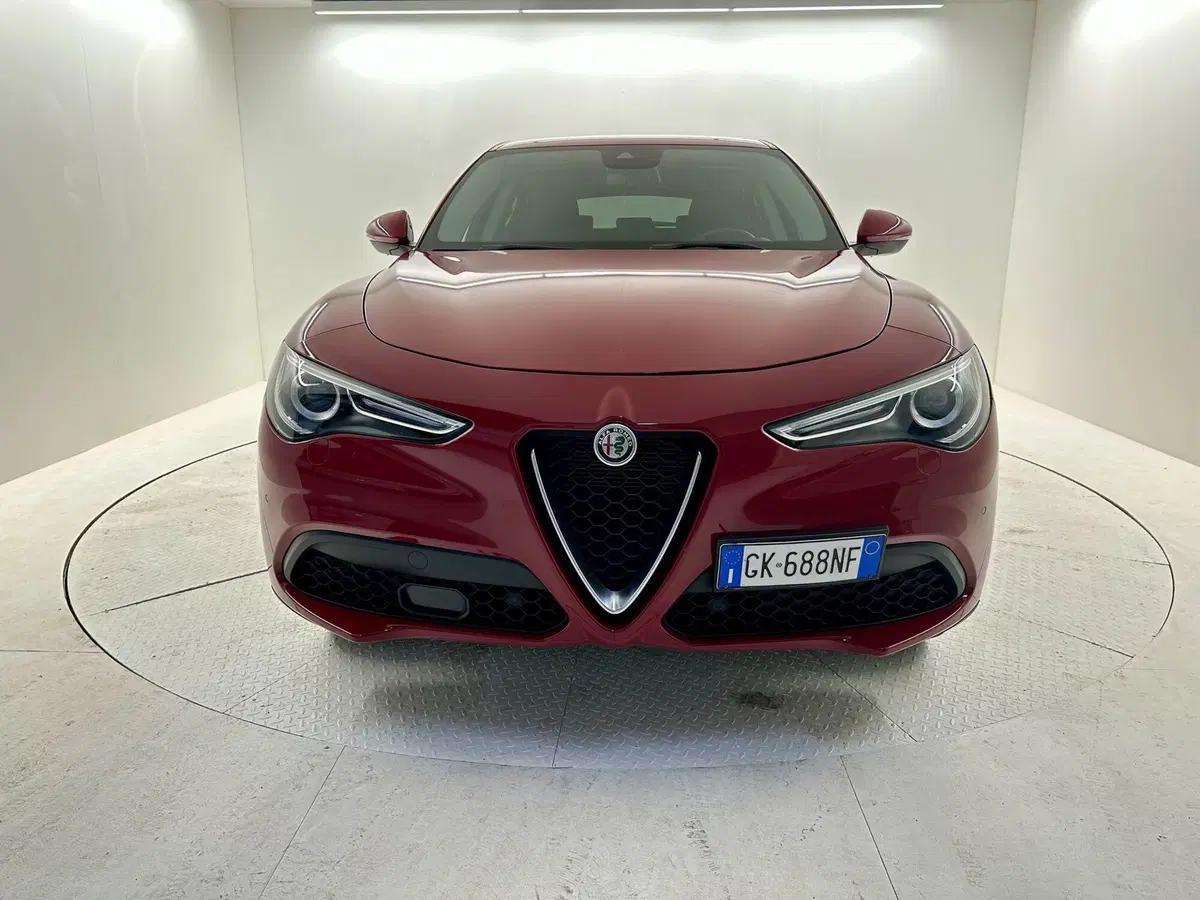 Alfa Romeo Stelvio usata a Bergamo (8)