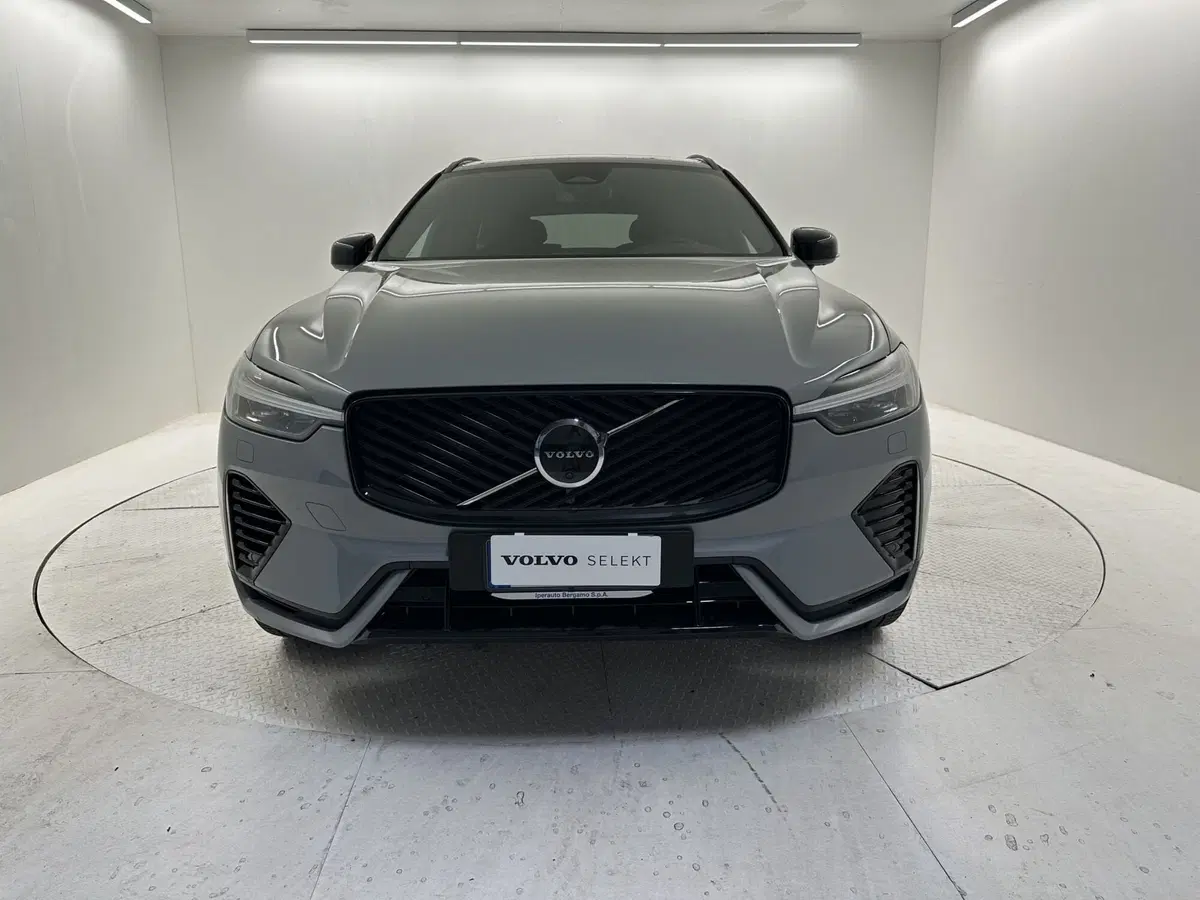 Volvo XC60 nuova a Bergamo (8)