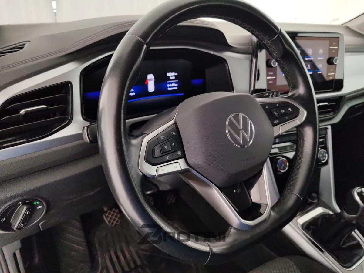 Volkswagen T-Roc usata a Massa-Carrara (13)
